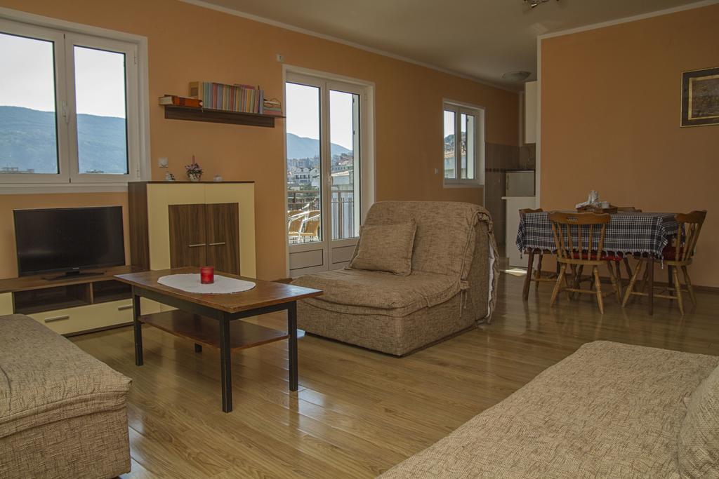 Apartments Gugolj M&M Herceg Novi Dış mekan fotoğraf