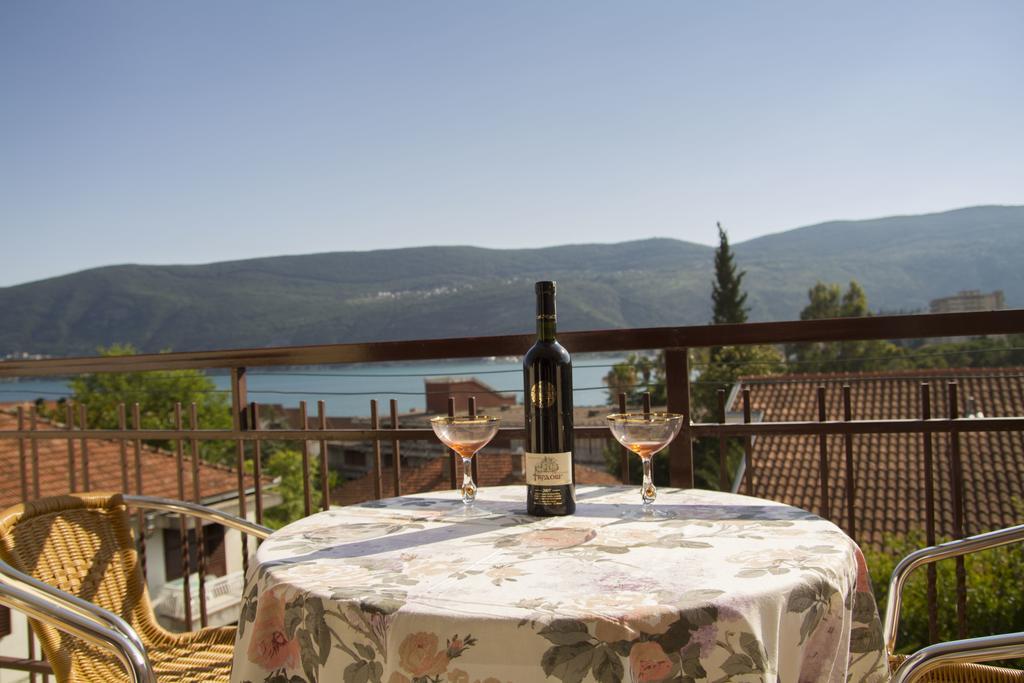 Apartments Gugolj M&M Herceg Novi Dış mekan fotoğraf